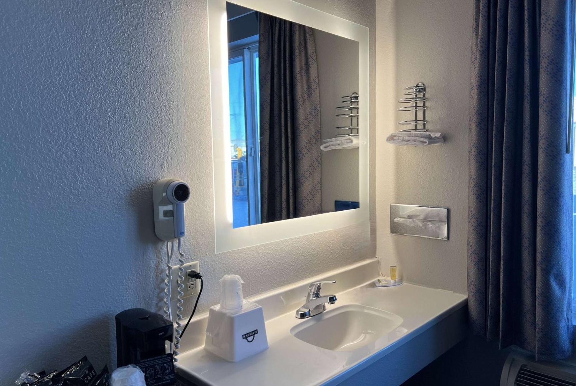 Days Inn By Wyndham ג'יימסטאון מראה חיצוני תמונה